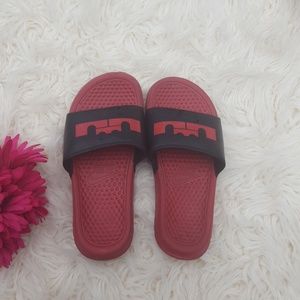 nike lebron slippers